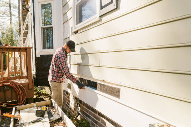 Top rated local Storm Damage Siding Repair specialists in Thompson, OH
