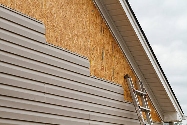 24/7 Emergency Storm Damage Siding Repair experts in Thompson, OH